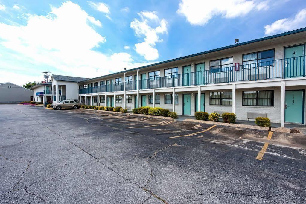 Motel 6 Chattanooga East Luaran gambar